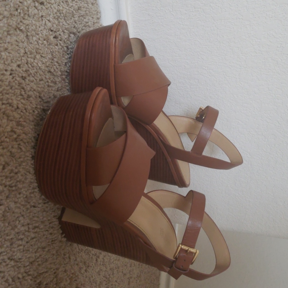 Michael Kors Divia Paltform Sandal